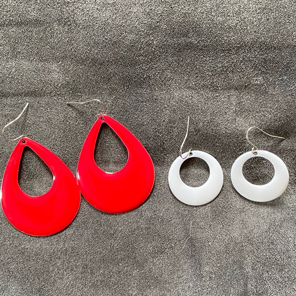 Pair of 70’s Inspired Dangle Earrings